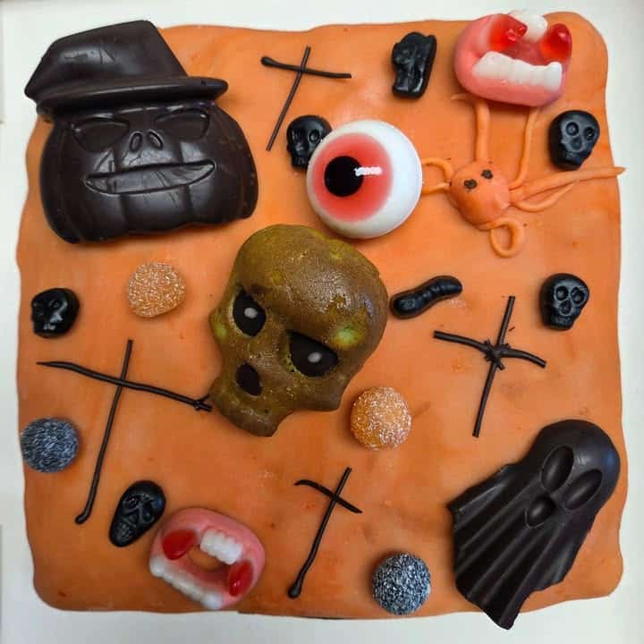 Commande du jour un brownie halloween halloweenbrownietraiteurlessaveursdokalae dessert 1 122213172674908921 - Combrit Bénodet Commande du jour un brownie halloween halloweenbrownietraiteurlessaveursdokalae dessert 1 122213172674908921 - Combrit Bénodet